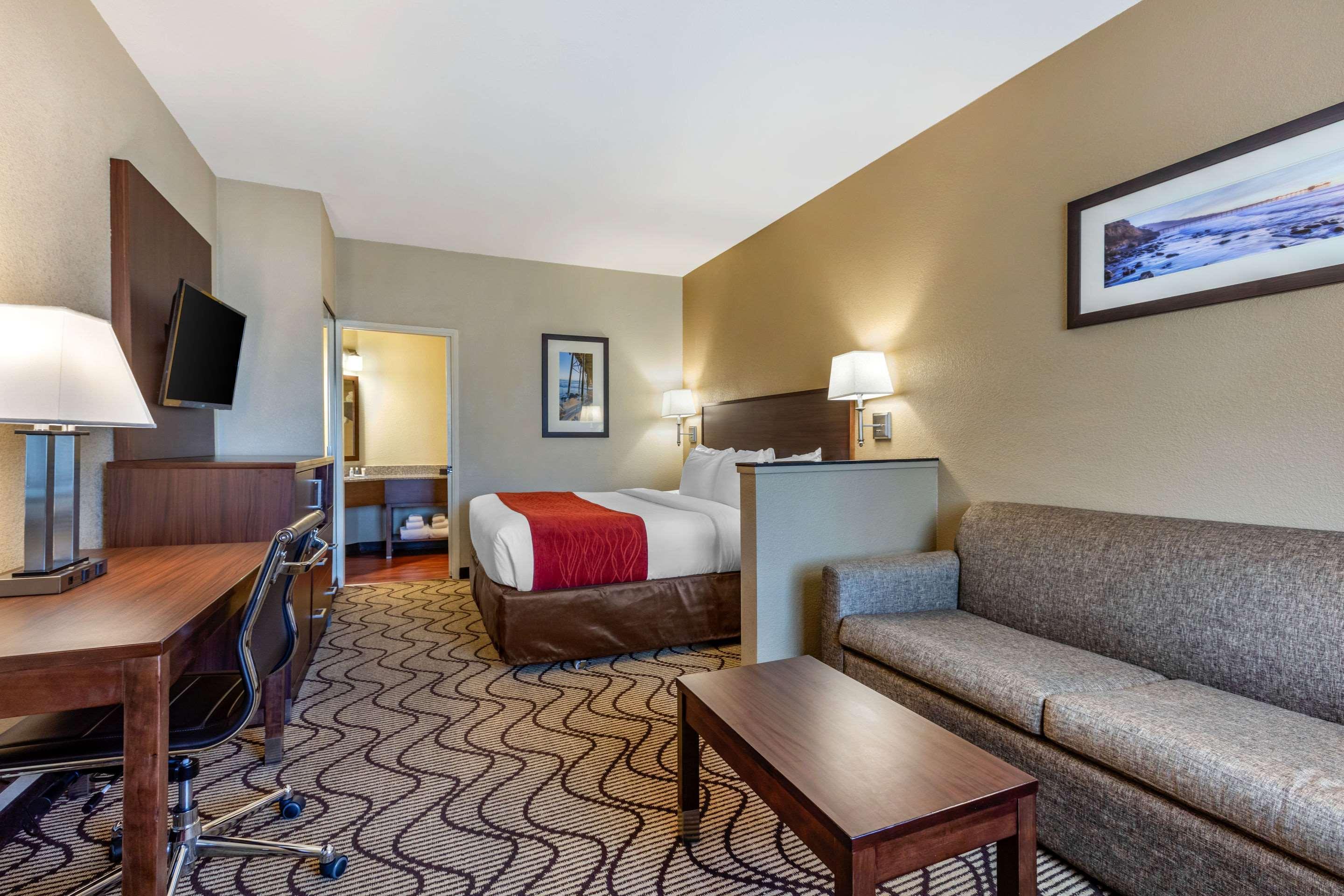 Comfort Inn & Suites Orange County John Wayne Airport Santa Ana Esterno foto