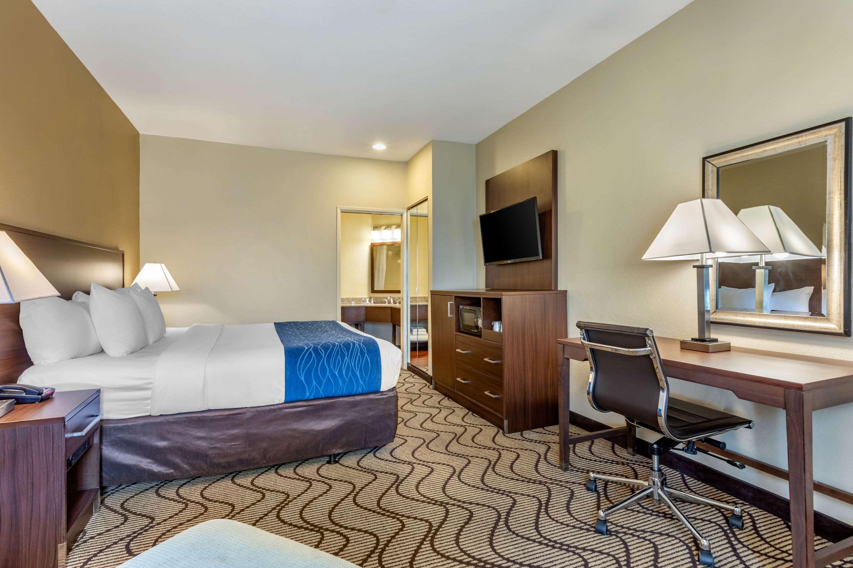 Comfort Inn & Suites Orange County John Wayne Airport Santa Ana Esterno foto