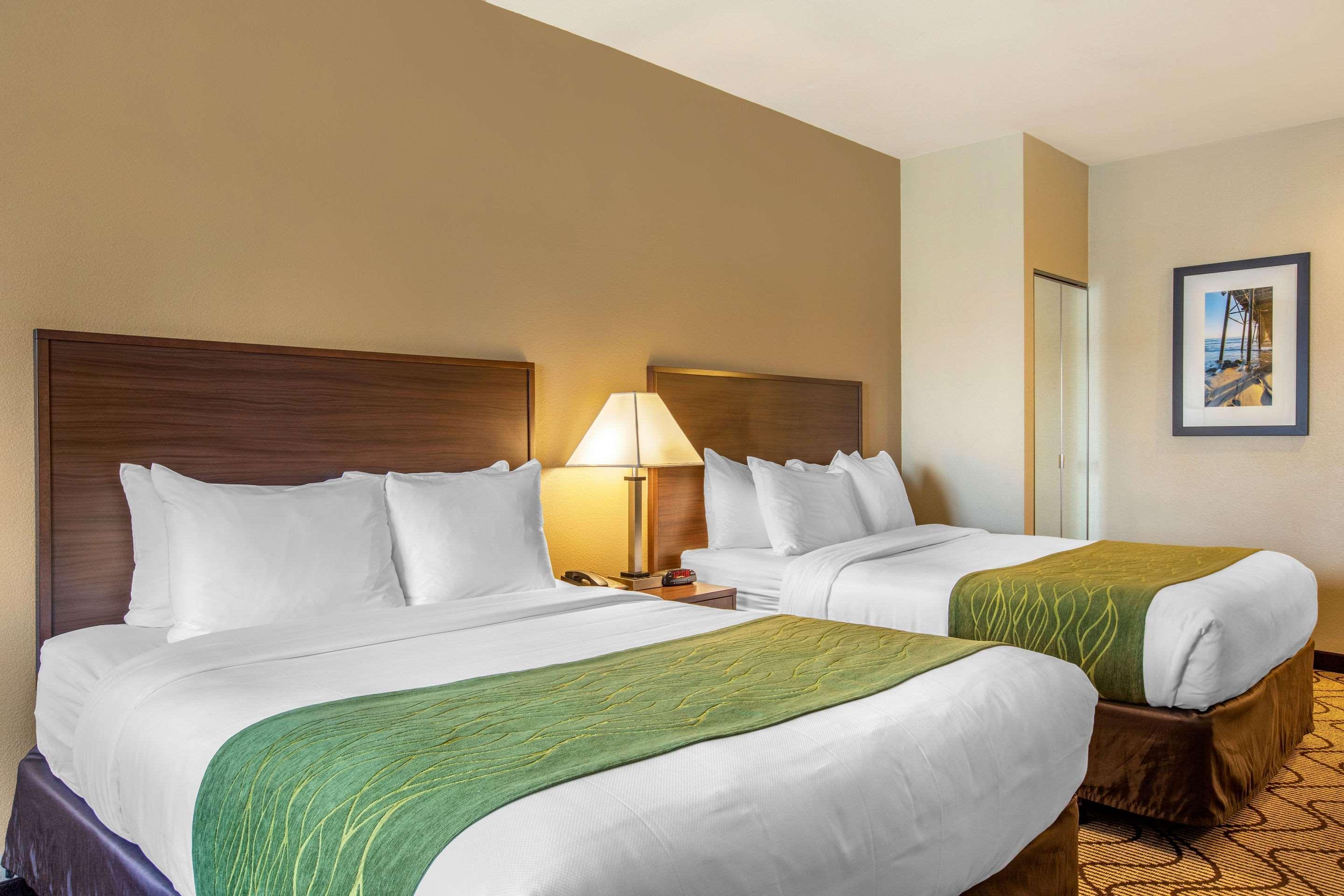 Comfort Inn & Suites Orange County John Wayne Airport Santa Ana Esterno foto