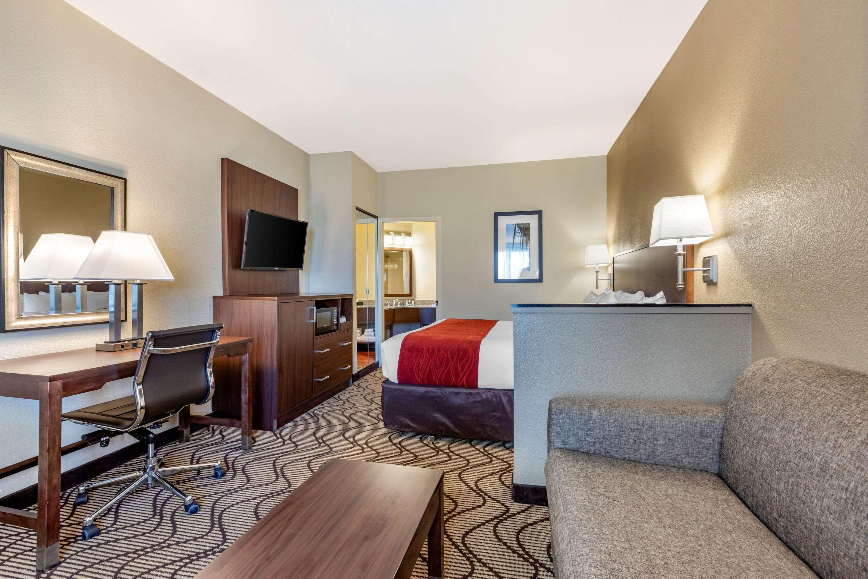Comfort Inn & Suites Orange County John Wayne Airport Santa Ana Esterno foto