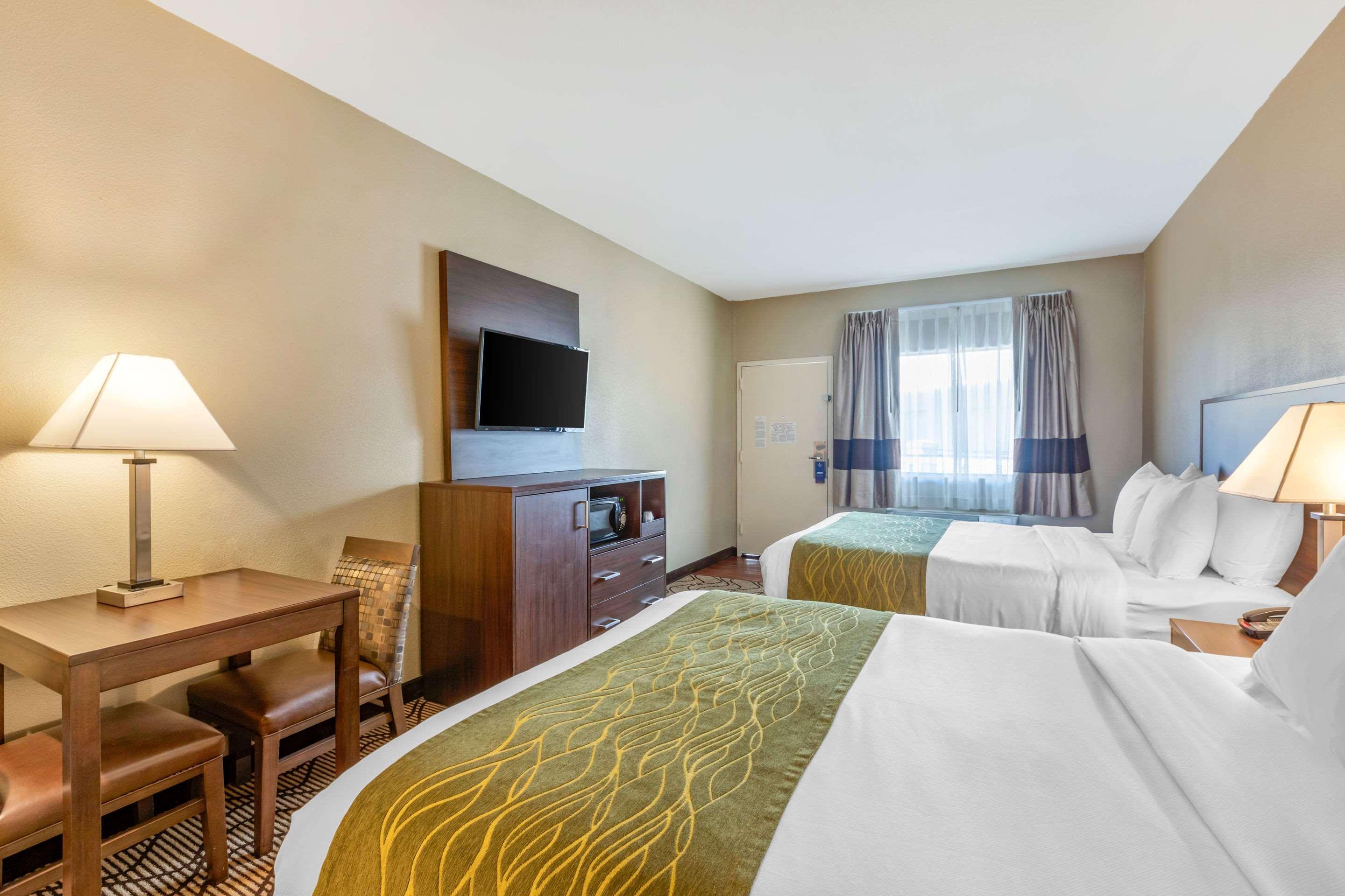Comfort Inn & Suites Orange County John Wayne Airport Santa Ana Esterno foto