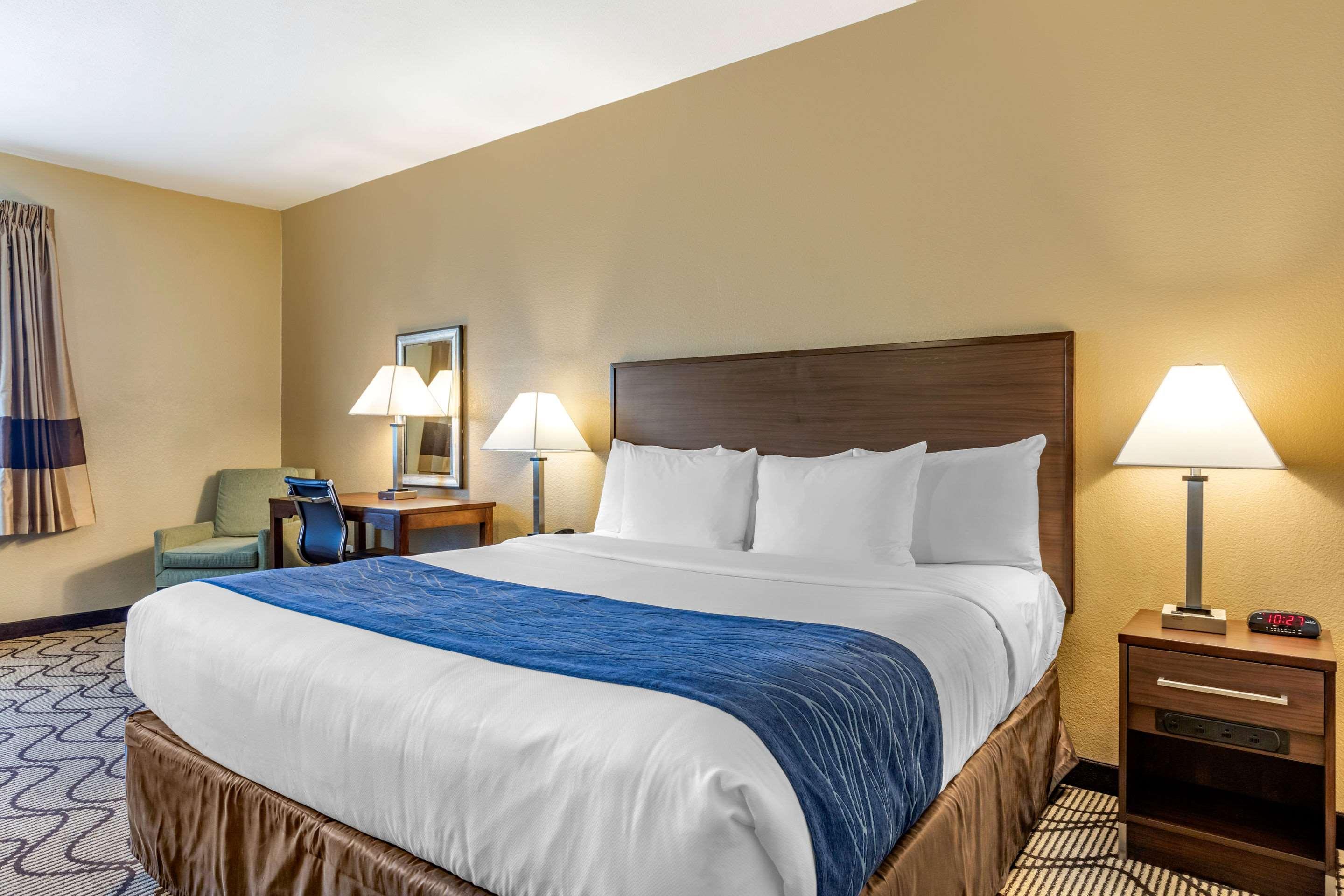 Comfort Inn & Suites Orange County John Wayne Airport Santa Ana Esterno foto