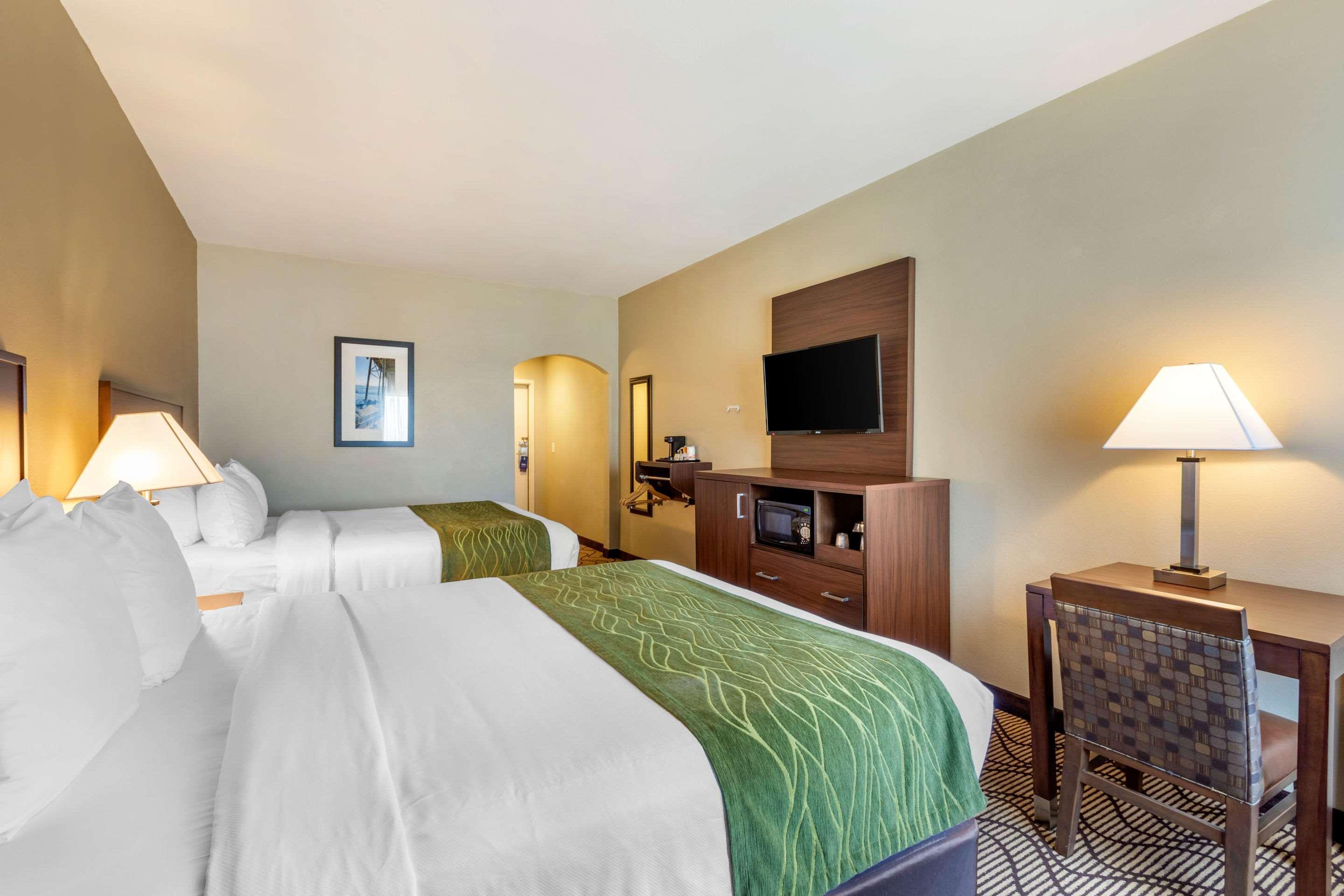 Comfort Inn & Suites Orange County John Wayne Airport Santa Ana Esterno foto