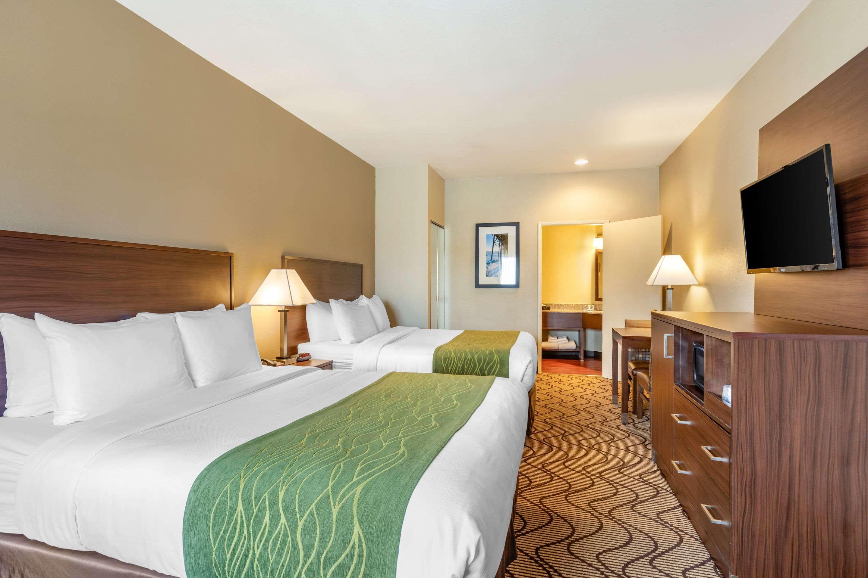 Comfort Inn & Suites Orange County John Wayne Airport Santa Ana Esterno foto