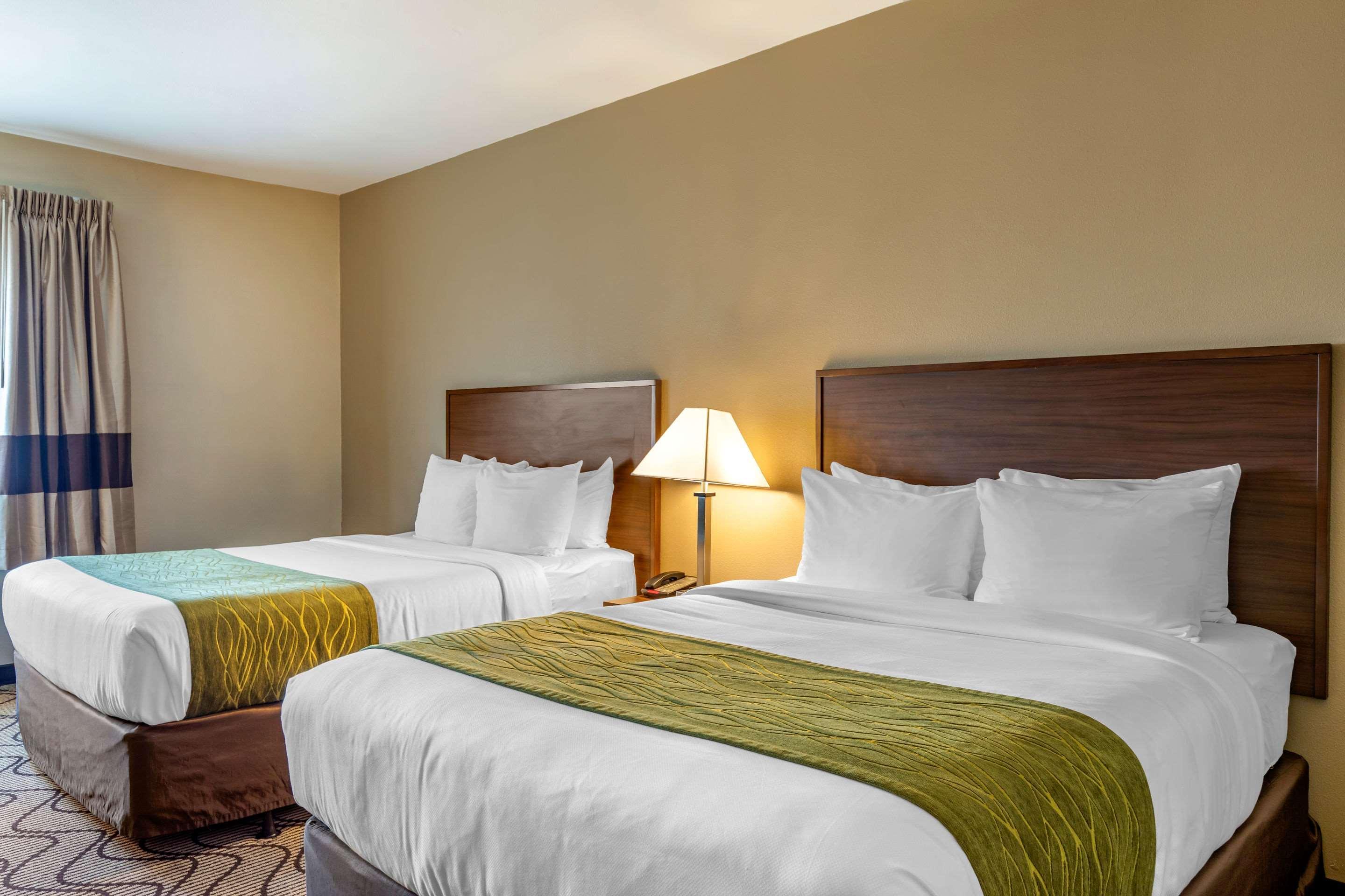 Comfort Inn & Suites Orange County John Wayne Airport Santa Ana Esterno foto