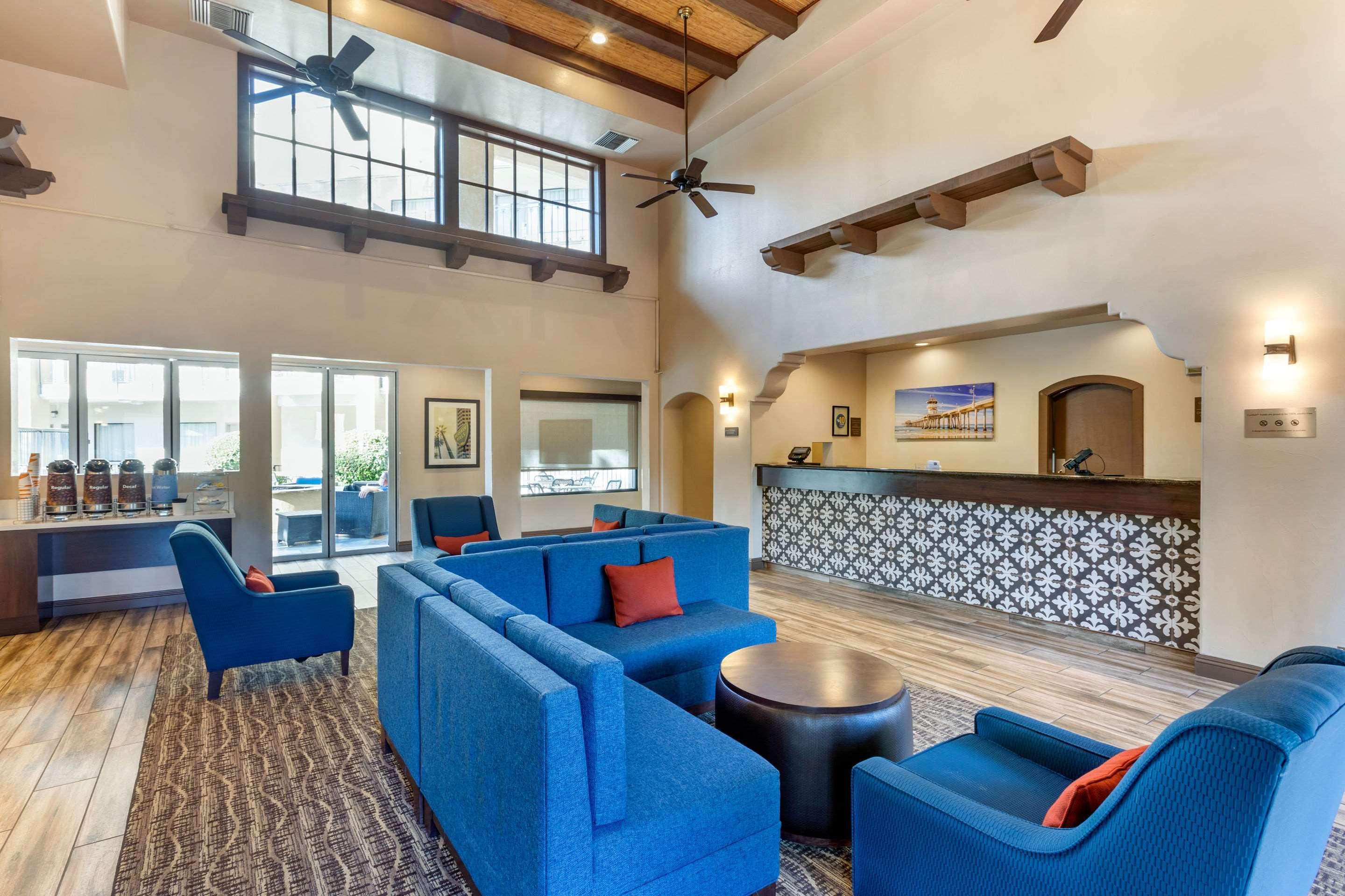 Comfort Inn & Suites Orange County John Wayne Airport Santa Ana Esterno foto