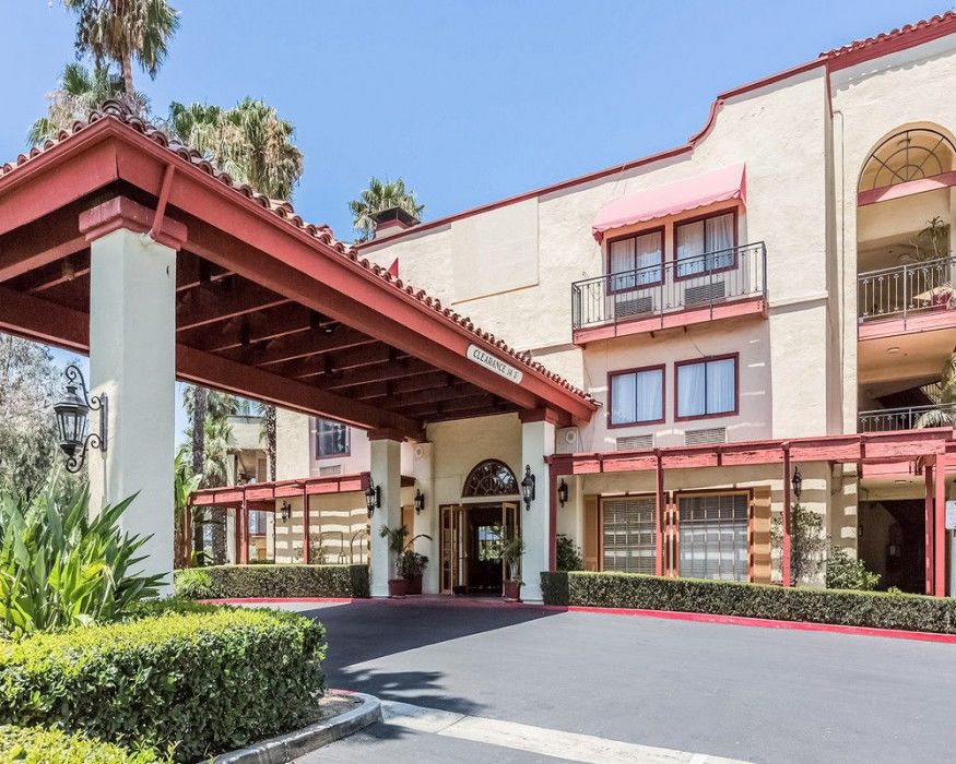 Comfort Inn & Suites Orange County John Wayne Airport Santa Ana Esterno foto