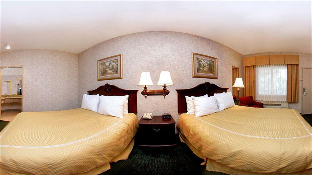 Comfort Inn & Suites Orange County John Wayne Airport Santa Ana Esterno foto